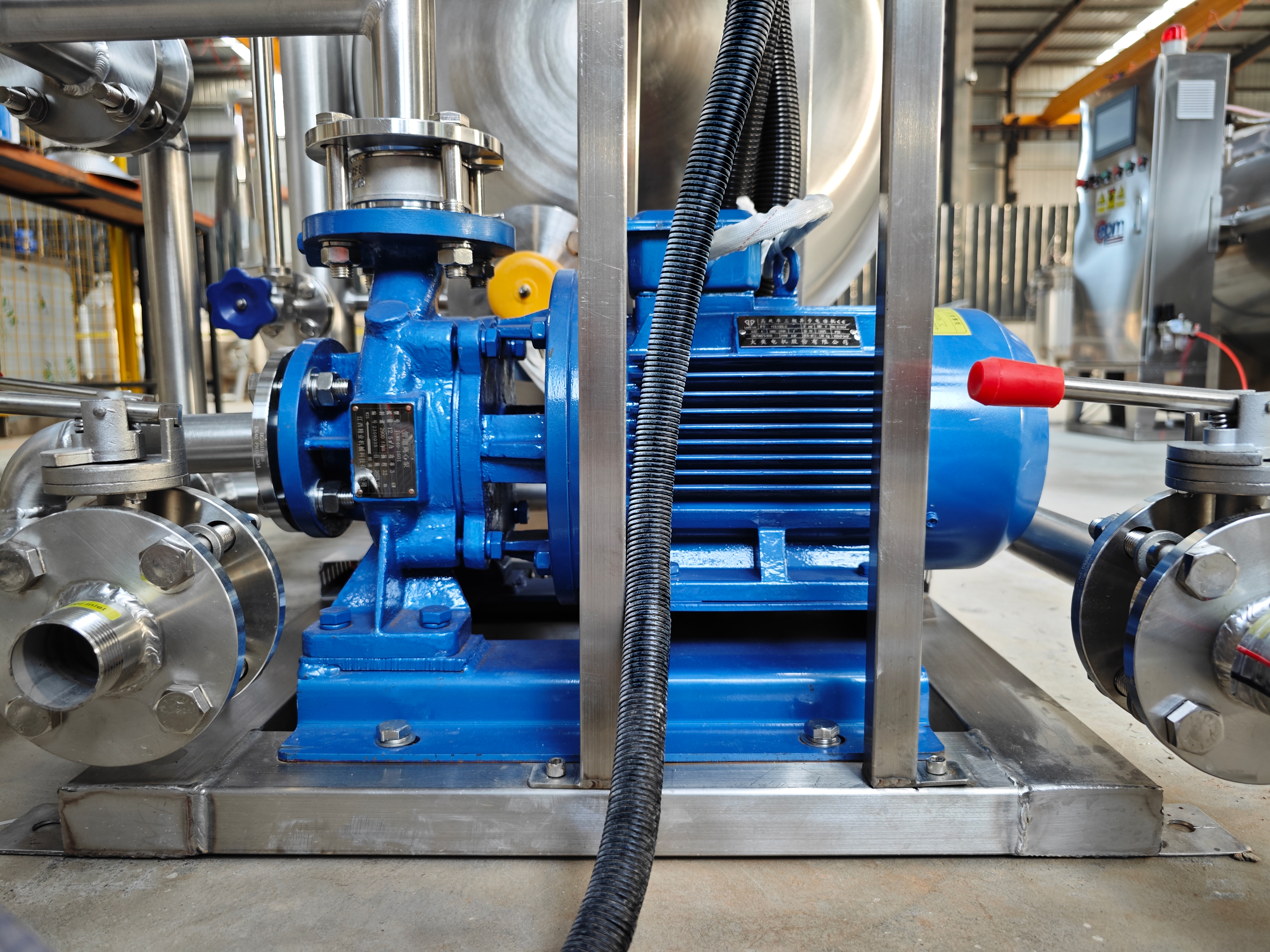 Steam sterilization retort